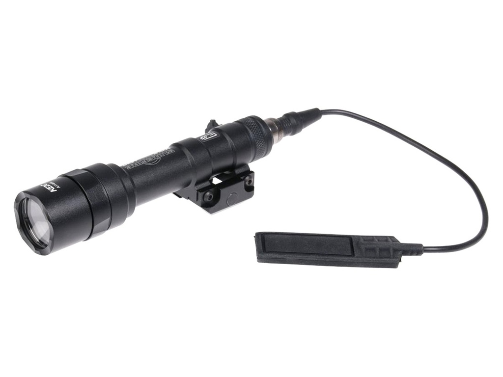 [AC13188] Element Lampe tactique Noir M600B 470 Lumens avec contacteur déporté